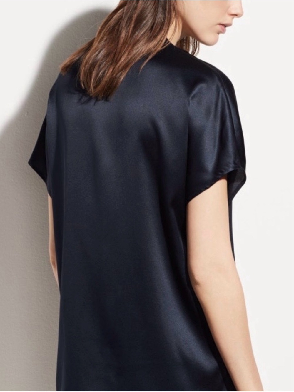 NEW! Vince Short Sleeve Pocket Silk Shirt Top with Split-Neck. - Picture 2 of 9